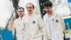 G2 SMASH FlyQuest! Worlds Playoffs Secured in Epic Clash 1 54872189671 369764f33f k 1 300x169 1